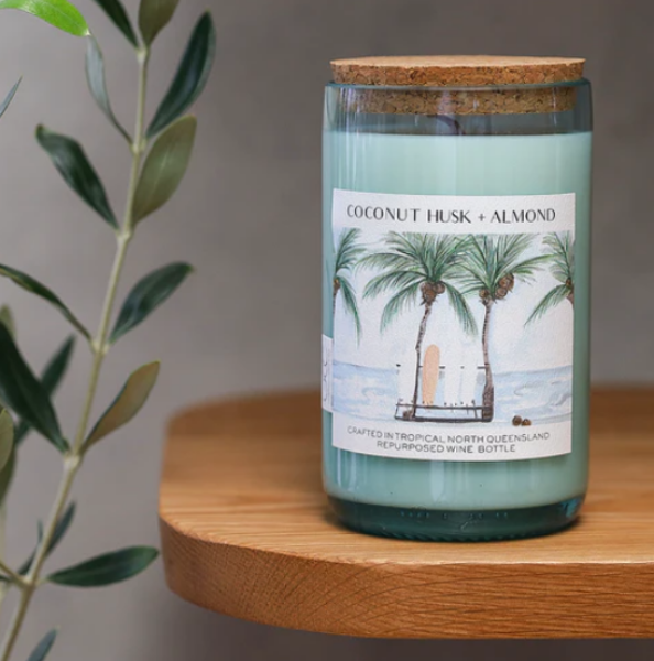 Picture of COCONUT HUSK+ALMOND CANDLE