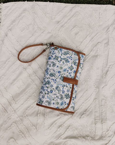 Picture of CHANGE MAT CLUTCH BLUE PAISLEY WITH TAN TRIM