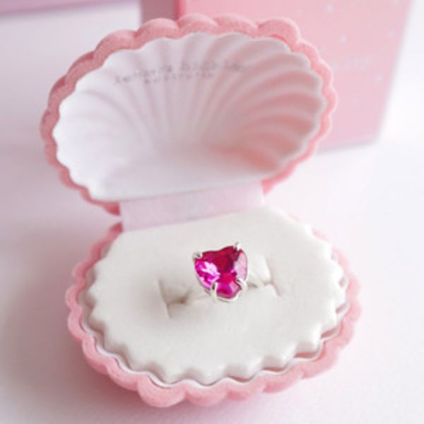 Picture of HEART OF THE OCEAN RING PINK IN SHELL BOX